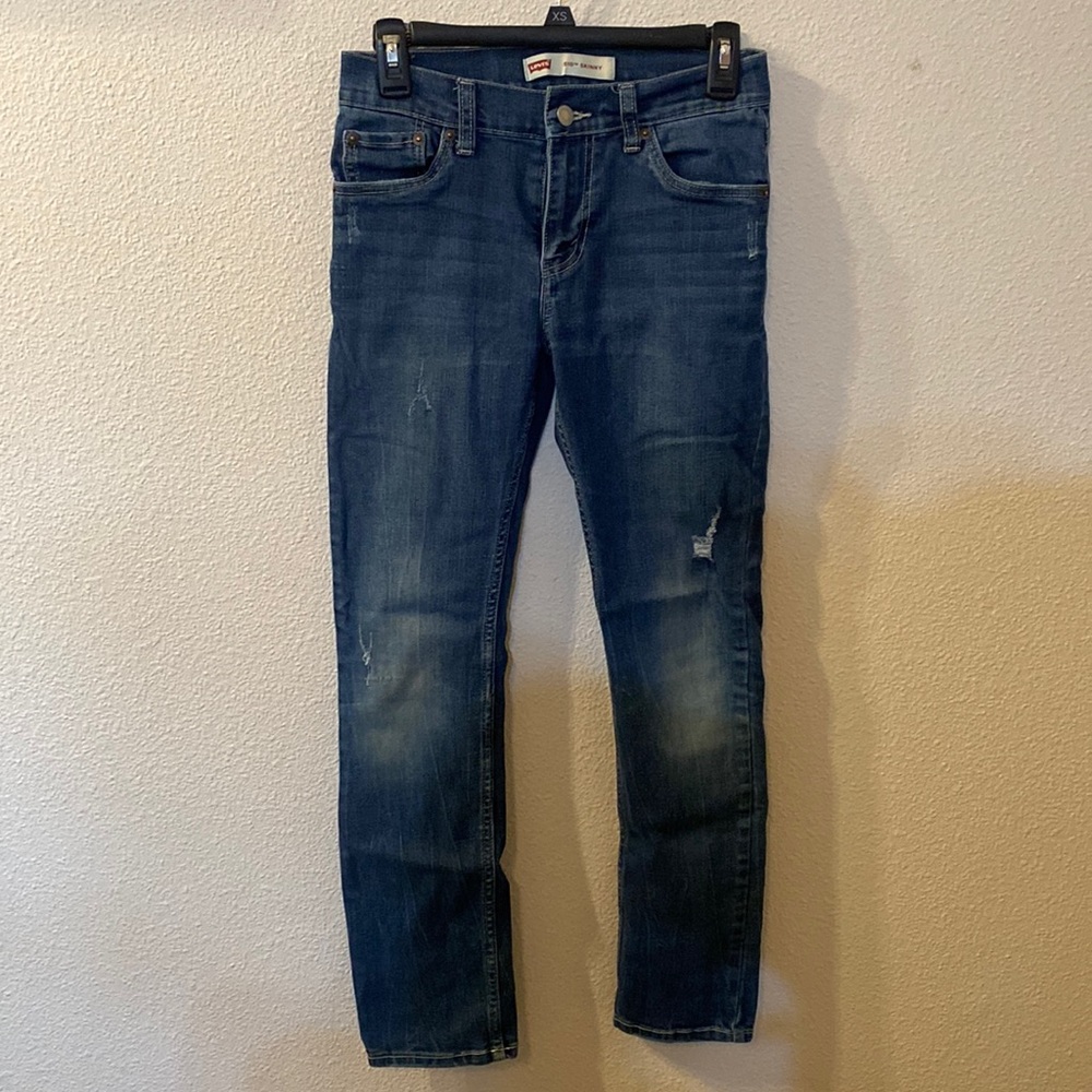 Levis skinny jean size 14 in kids or woman’s 27